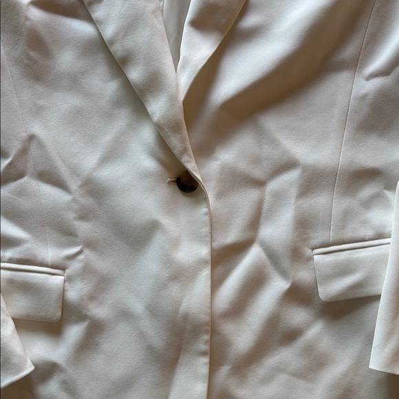 Lafayette 148 One Button Closure Cream Blazer - Picture 3 of 10